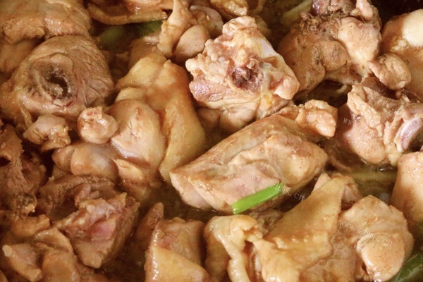 板栗蒸鸡——香气扑鼻软糯入味第五步