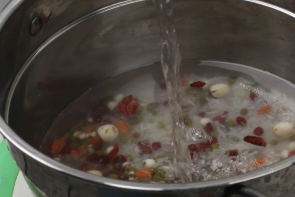 莲子红枣粥——任何季节都适合的粥第三步