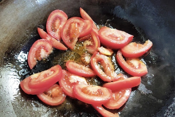 番茄草鱼汤——酸酸甜甜诱发你的食欲第四步