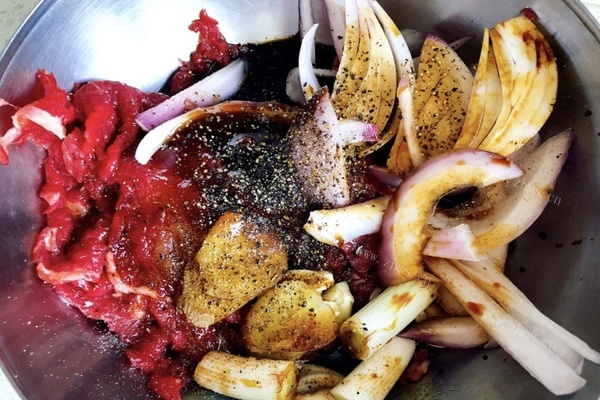 甩馆子十条街的腌制牛肉的方法第五步