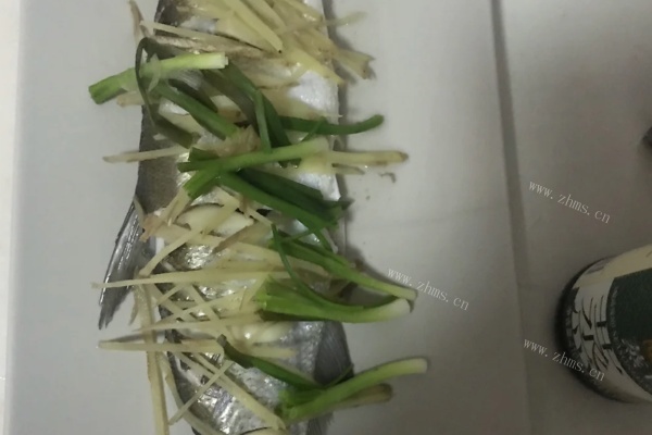 豆豉油蒸古蔺白水鱼咸香可口第四步