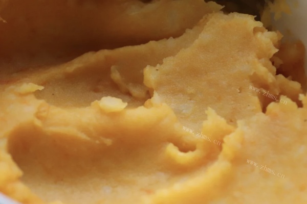 南瓜花菜土豆面疙瘩浓汤——一道美味的大杂烩第二步