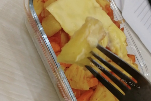 微波炉蒸饭之香香甜甜的芝士焗菠萝饭第八步