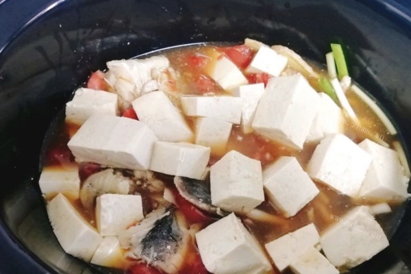 番茄鳕鱼豆腐汤，酸酸辣辣，鲜香味美第八步