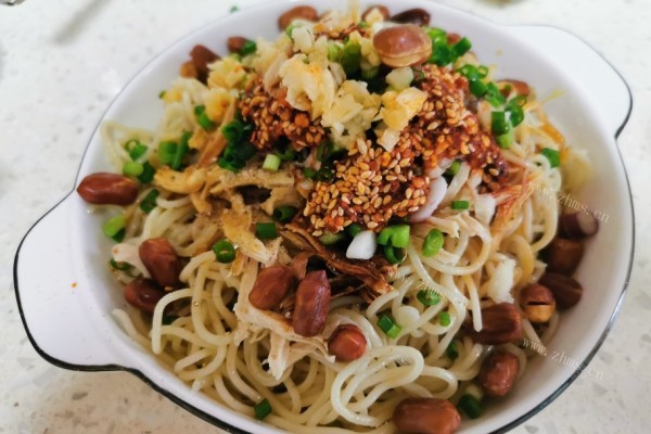 四川凉面可是夏季常常出现的一道菜肴第八步