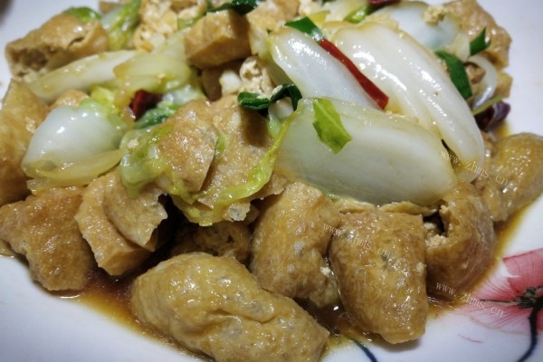 豆腐泡炒白菜  便宜又美味第七步