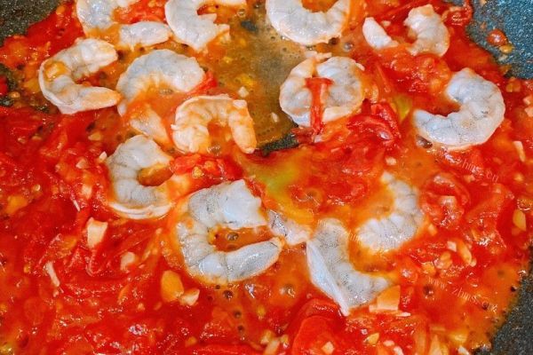 番茄虾仁蔬菜汤，带你随时享受生活第六步